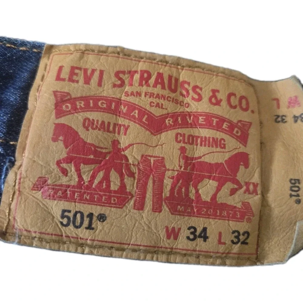 Levi's 501 Original Fit Button Fly‎ Jeans Blue Denim Men's Size 34x32...